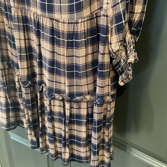 Max Studio Dress - Picture 3 of 5